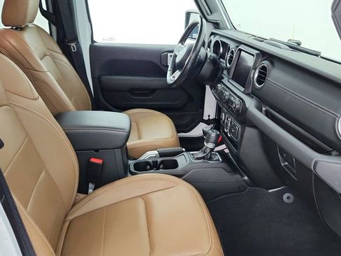 Used 2021 Jeep Wrangler Unlimited Sahara w/ Cold Weather Group image 24