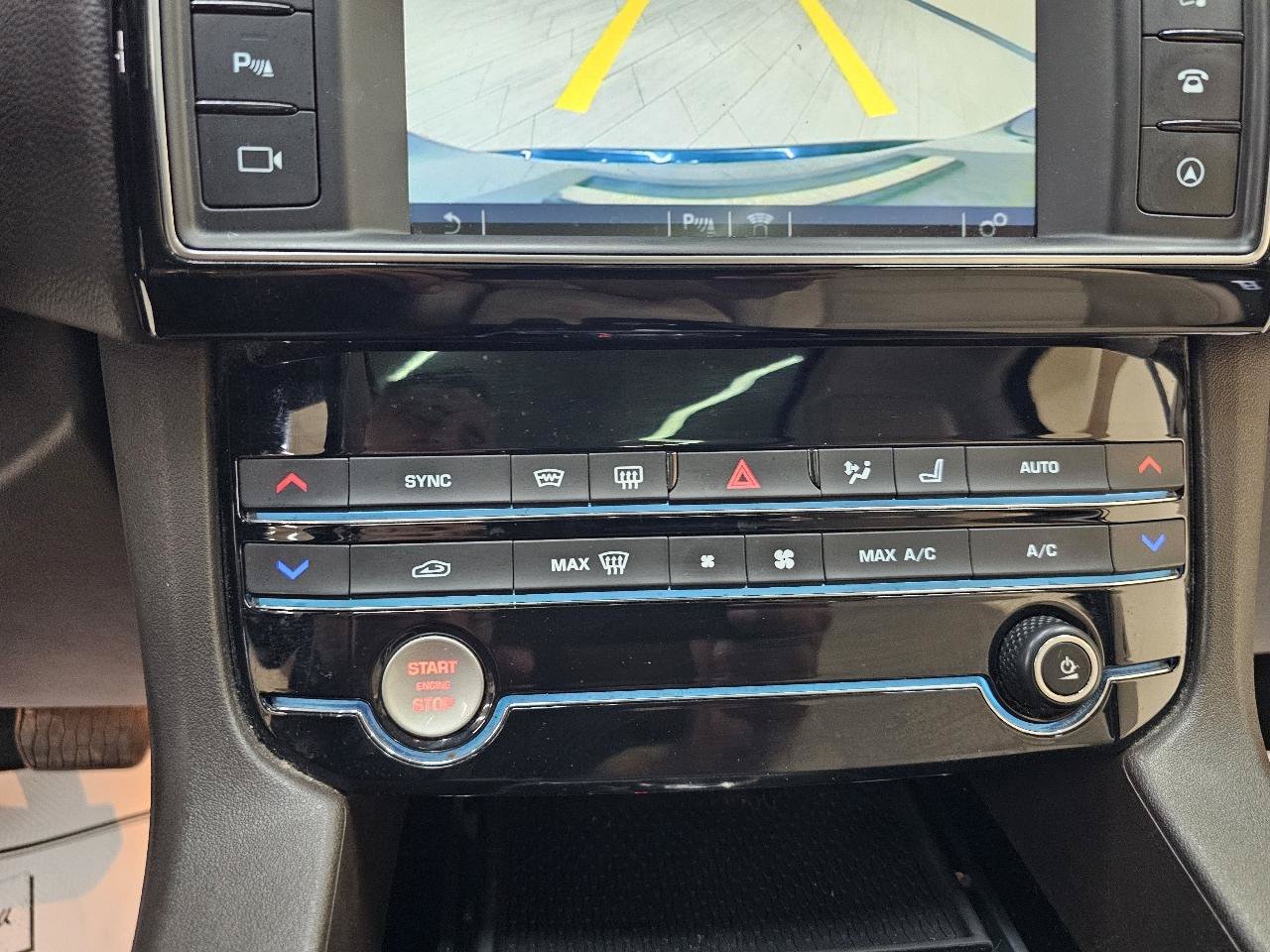 Used 2018 Jaguar F-PACE Prestige AWD/4WD image 35