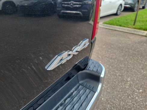 Used 2022 RAM 1500 Limited AWD/4WD image 13