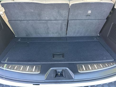 Used 2022 Nissan Armada Platinum w/ Captain's Chairs Package image 20