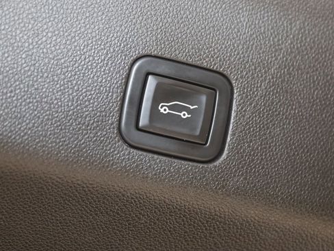 Used 2021 GMC Yukon XL Denali w/ Advanced Technology Package image 56