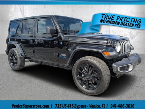 Used 2025 Jeep Wrangler Unlimited Sahara w/ Safety Group AWD/4WD image 1