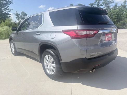 Used 2019 Chevrolet Traverse LS AWD/4WD image 6