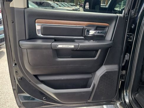 Used 2016 RAM 1500 Laramie w/ Convenience Group AWD/4WD image 12