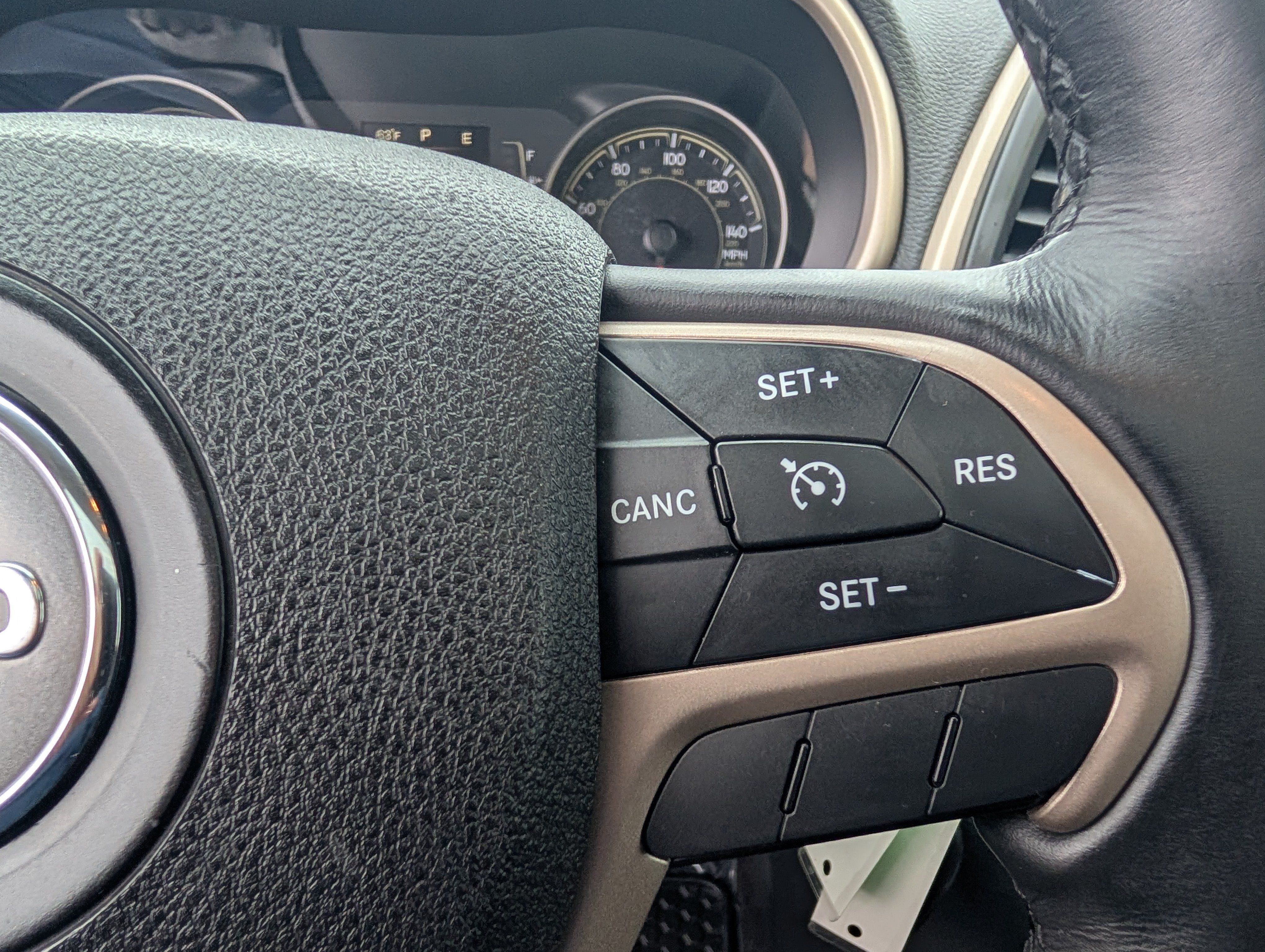 Used 2016 Jeep Cherokee 75th Anniversary FWD image 16