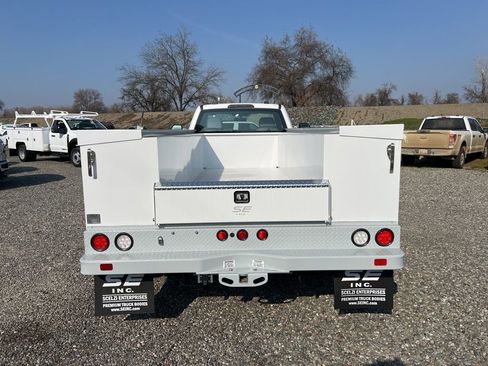 New 2024 Ford F550 4x4 Regular Cab Super Duty image 4