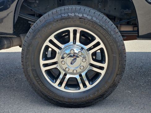 Used 2015 Ford F350 Platinum w/ FX4 Off-Road Package AWD/4WD image 12
