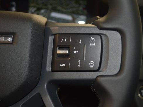 New 2026 Land Rover Defender 110 X-Dynamic SE AWD/4WD image 22