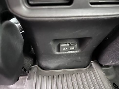 Used 2023 Toyota RAV4 AWD Hybrid image 17