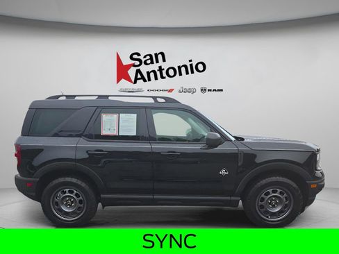 Used 2024 Ford Bronco Sport Outer Banks image 7