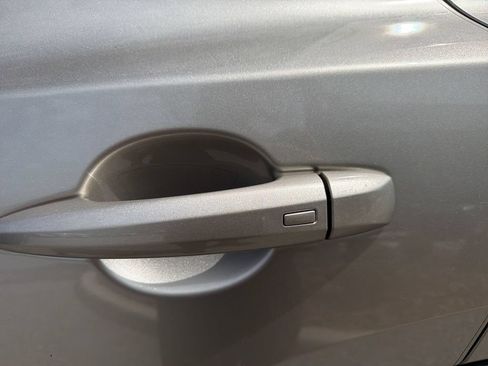 Used 2021 Nissan Rogue Platinum FWD image 17