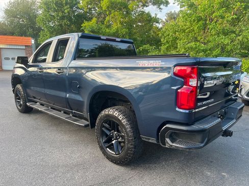 Used 2020 Chevrolet Silverado 1500 Custom Trail Boss w/ Custom Convenience Package AWD/4WD image 3