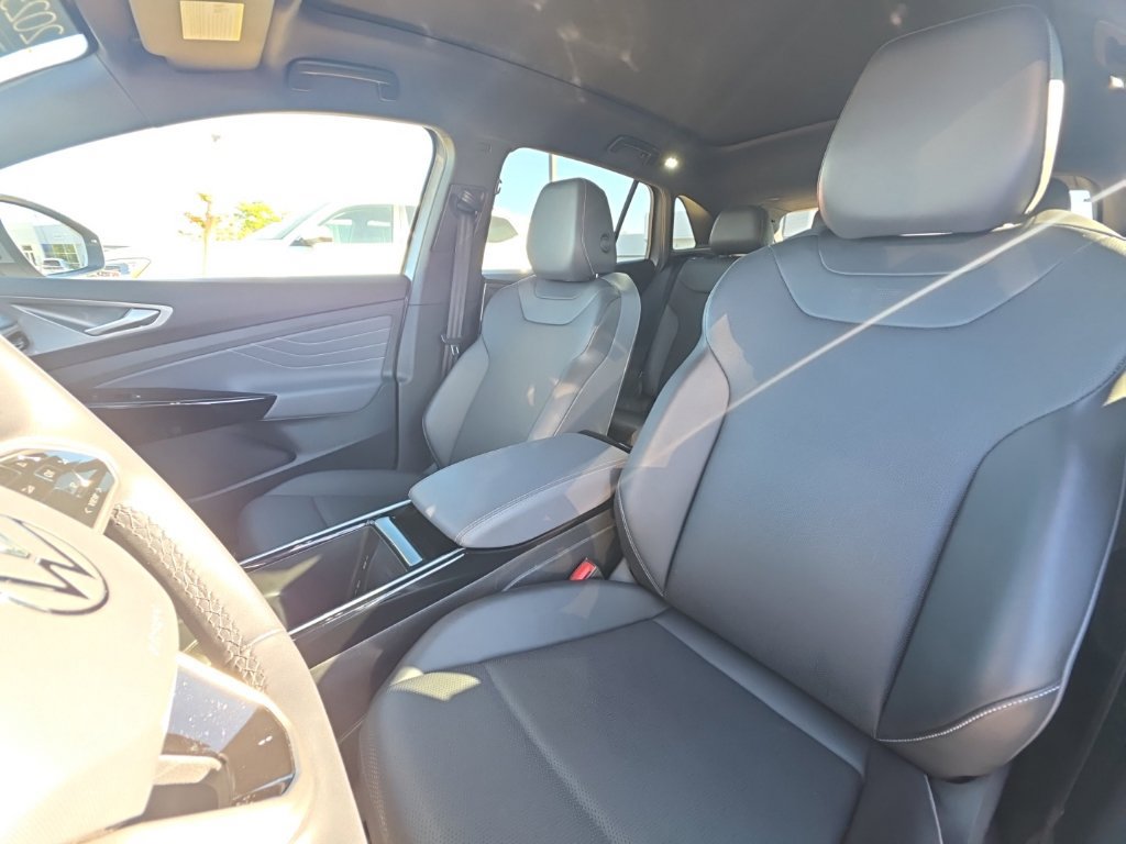 Certified 2023 Volkswagen ID.4 Pro S AWD/4WD image 12