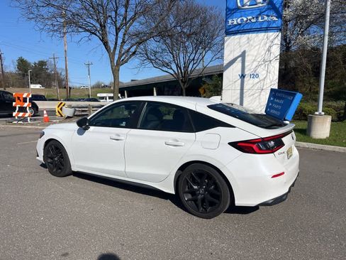 Used 2023 Honda Civic Sport image 25