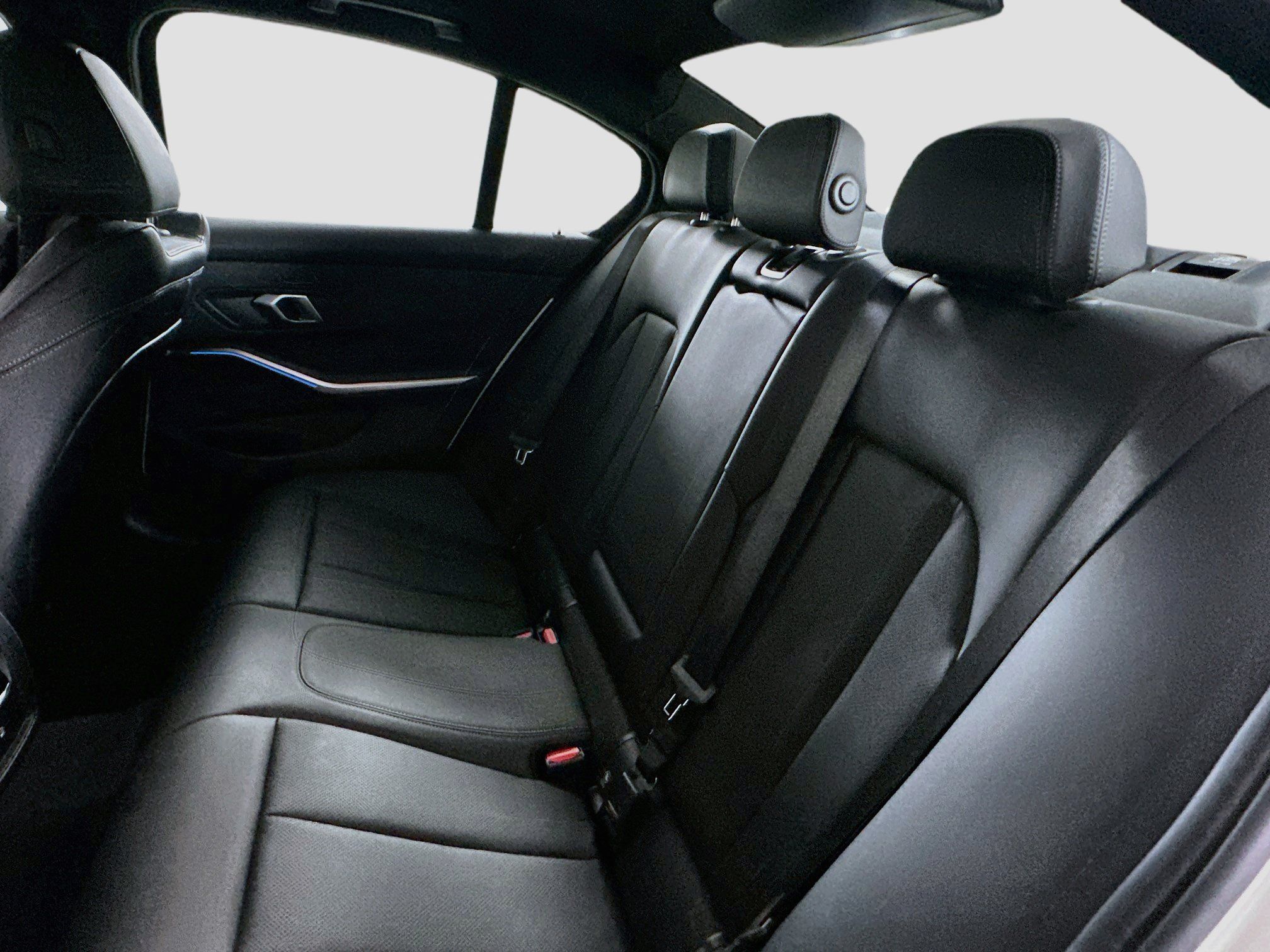 Used 2026 BMW 330i Sedan RWD image 28