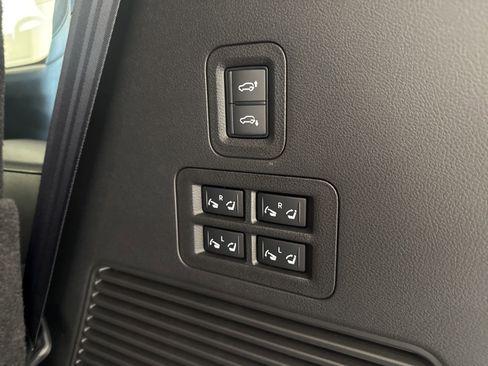 New 2026 INFINITI QX80 4WD image 37