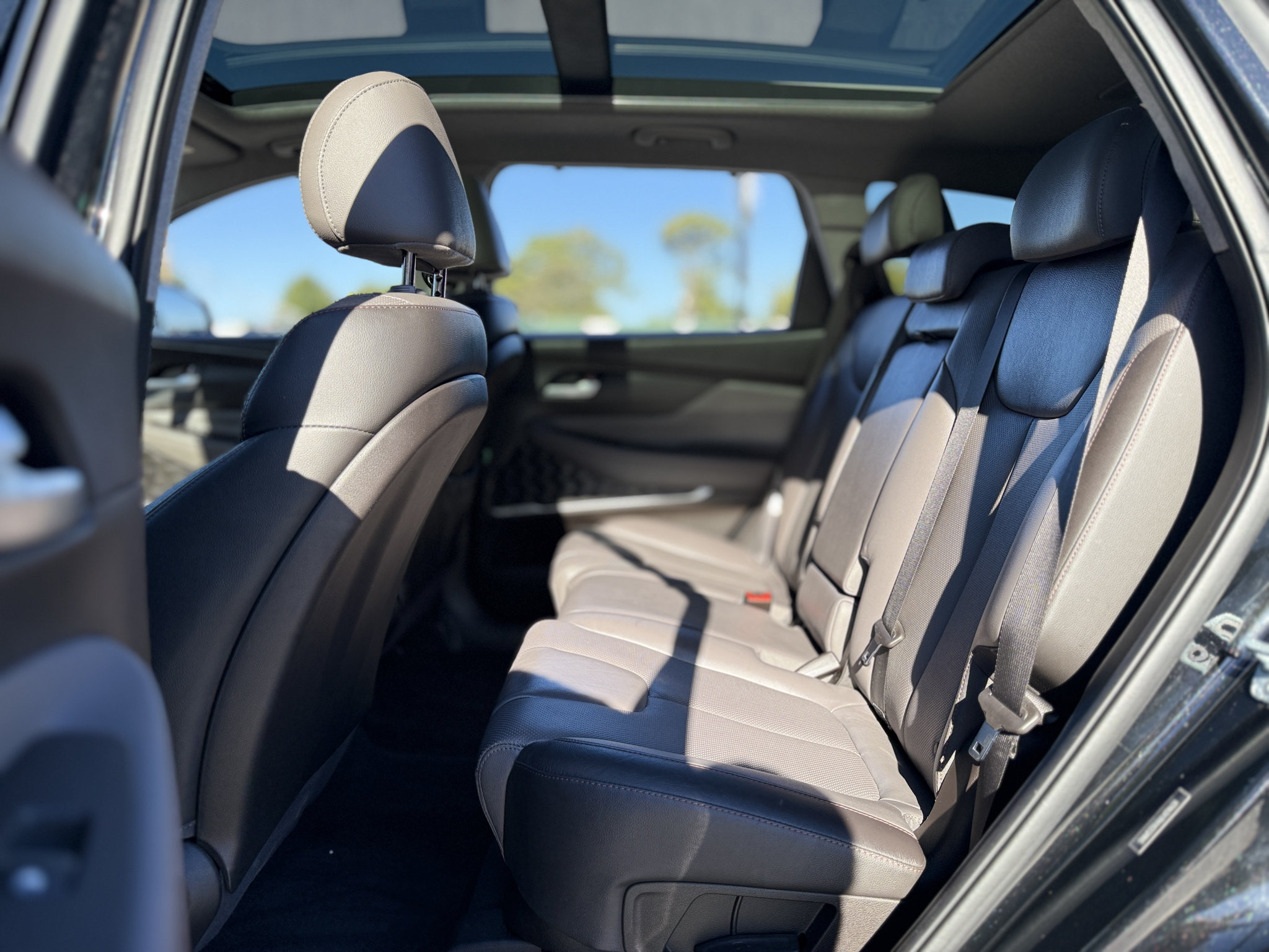Used 2020 Hyundai Santa Fe SEL w/ Cargo Package FWD image 28