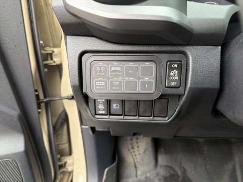 Used 2019 Toyota Tacoma TRD Off-Road image 13