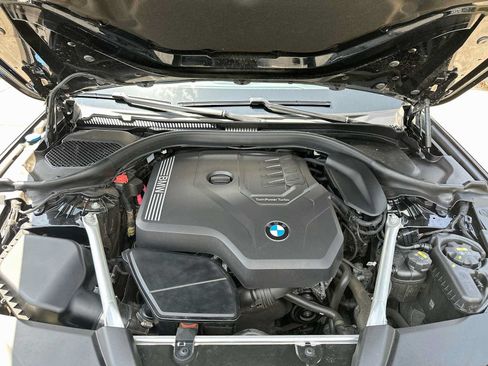 Used 2023 BMW 530i w/ Premium Package RWD image 31