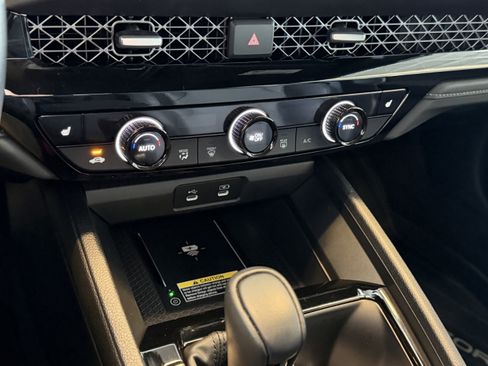 Used 2025 Honda Accord Sport image 13