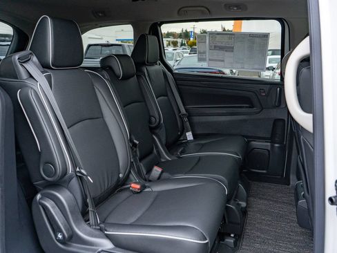 New 2026 Honda Odyssey Elite image 15