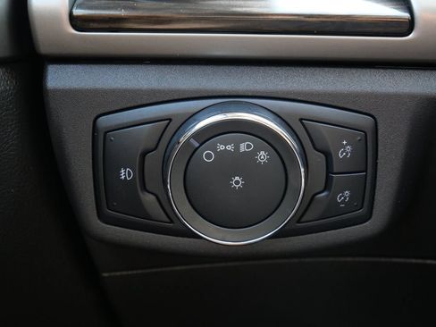 Used 2014 Ford Fusion SE w/ Equipment Group 202A FWD image 17