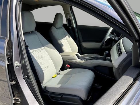 Used 2020 Honda HR-V EX image 9