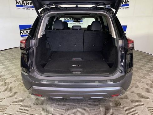 Used 2023 Nissan Rogue SL w/ SL Premium Package image 32