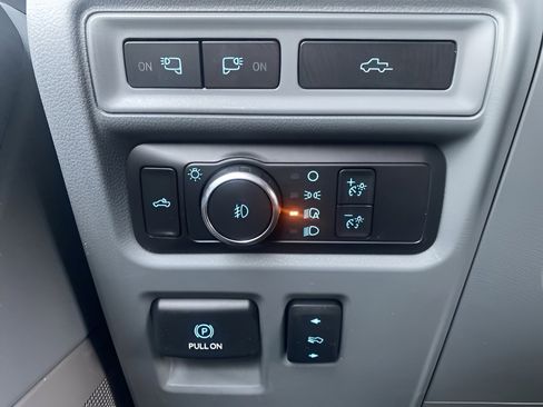 Certified 2021 Ford F150 XLT w/ Equipment Group 302A High image 17