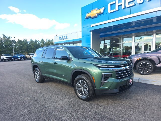 New 2027 Chevrolet Traverse LT w/ Driver Confidence Package FWD image 1