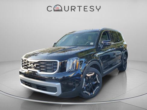 New 2025 Kia Telluride S image 1