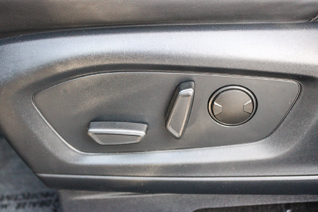 Used 2026 Ford Explorer ST-Line w/ ST-Line Street Pack RWD image 25