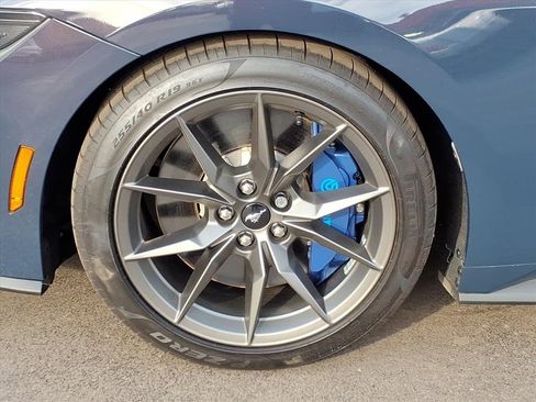 Used 2025 Ford Mustang Dark Horse image 9