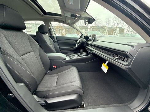 New 2025 Honda Accord SE image 25