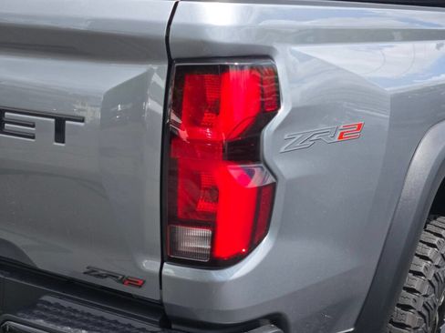 Certified 2024 Chevrolet Colorado ZR2 w/ ZR2 Convenience Package III AWD/4WD image 16