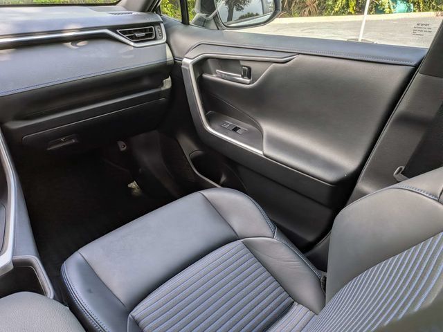 Used 2023 Toyota RAV4 XSE AWD/4WD image 18
