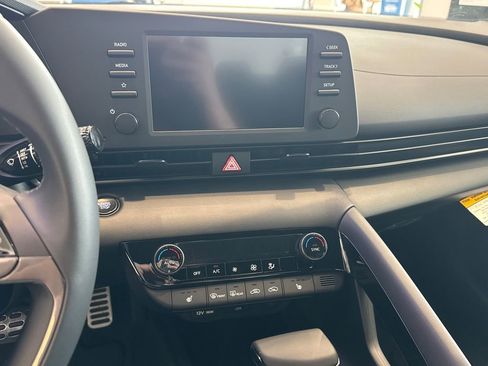 New 2026 Hyundai Elantra SEL Sport Premium FWD image 24