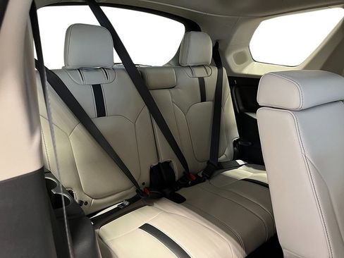 New 2026 Honda Pilot Touring image 24