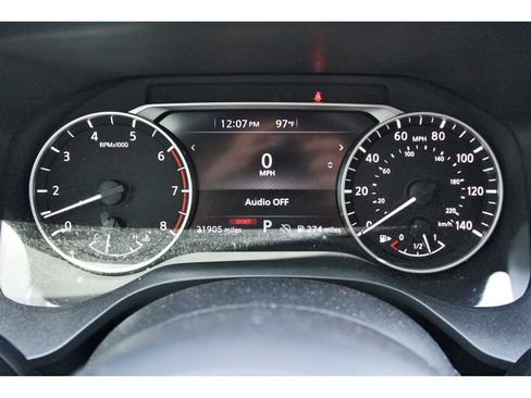 Used 2024 Nissan Rogue SV FWD image 10