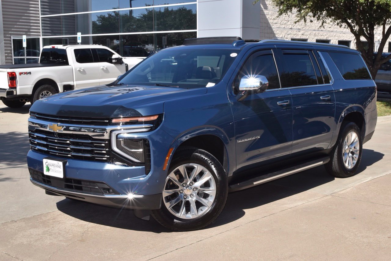 Used 2026 Chevrolet Suburban Premier RWD image 45