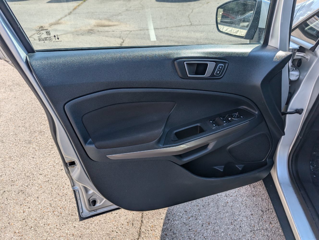 Used 2020 Ford EcoSport SE w/ SE Convenience Package FWD image 11