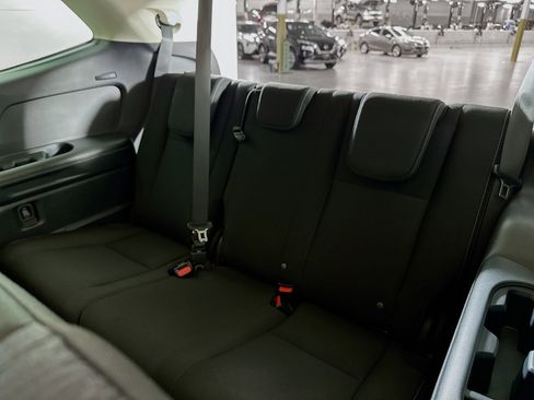 Used 2024 Subaru Ascent Premium w/ Convenience Package image 33