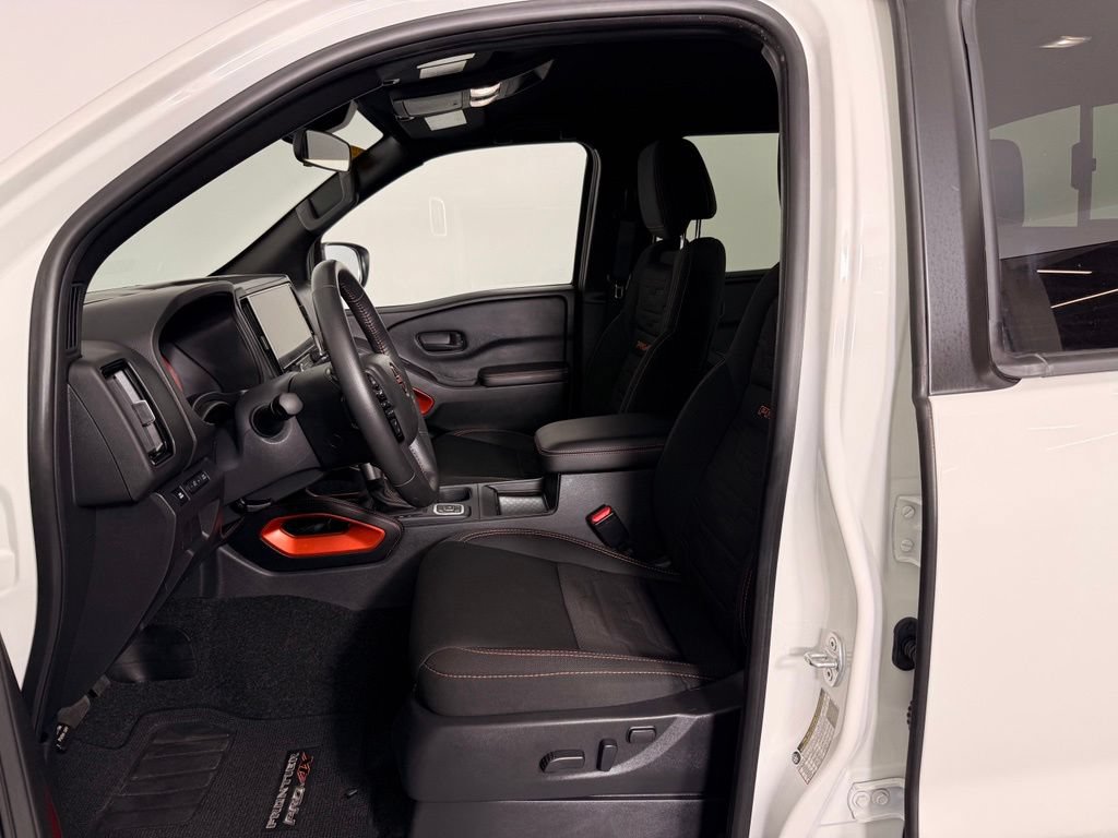 Used 2026 Nissan Frontier PRO-4X AWD/4WD image 17