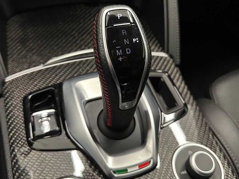 Used 2023 Alfa Romeo Stelvio Estrema image 30