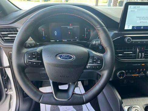Used 2025 Ford Escape ST-Line Select AWD/4WD image 11