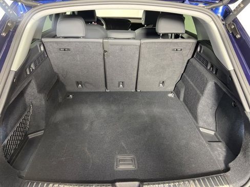 Used 2025 Audi Q5 Premium w/ Convenience Package image 27