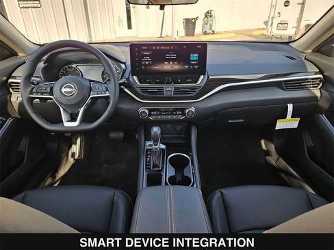 New 2025 Nissan Altima 2.5 SR image 19