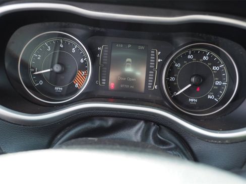 Used 2014 Jeep Cherokee Latitude w/ Cold Weather Group image 23