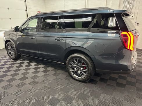 Used 2025 Ford Expedition Max Platinum w/ Stealth Performance Package AWD/4WD image 6