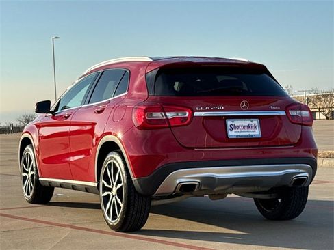 Used 2016 Mercedes-Benz GLA 250 4MATIC image 6